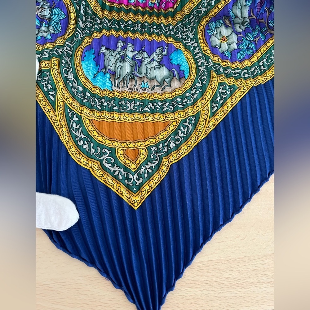 Hermes Silk Plisse Pleated Qalamdan Scarf Catherine Baschet Box EUC Circa 1990 - Picture 10 of 16